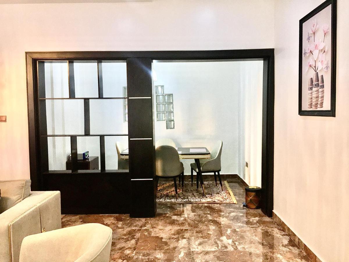 De-Omega Homes - Serviced Apartment Jahi, 阿布贾 外观 照片