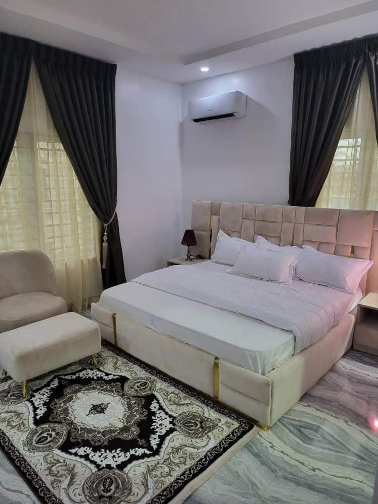 De-Omega Homes - Serviced Apartment Jahi, 阿布贾 外观 照片